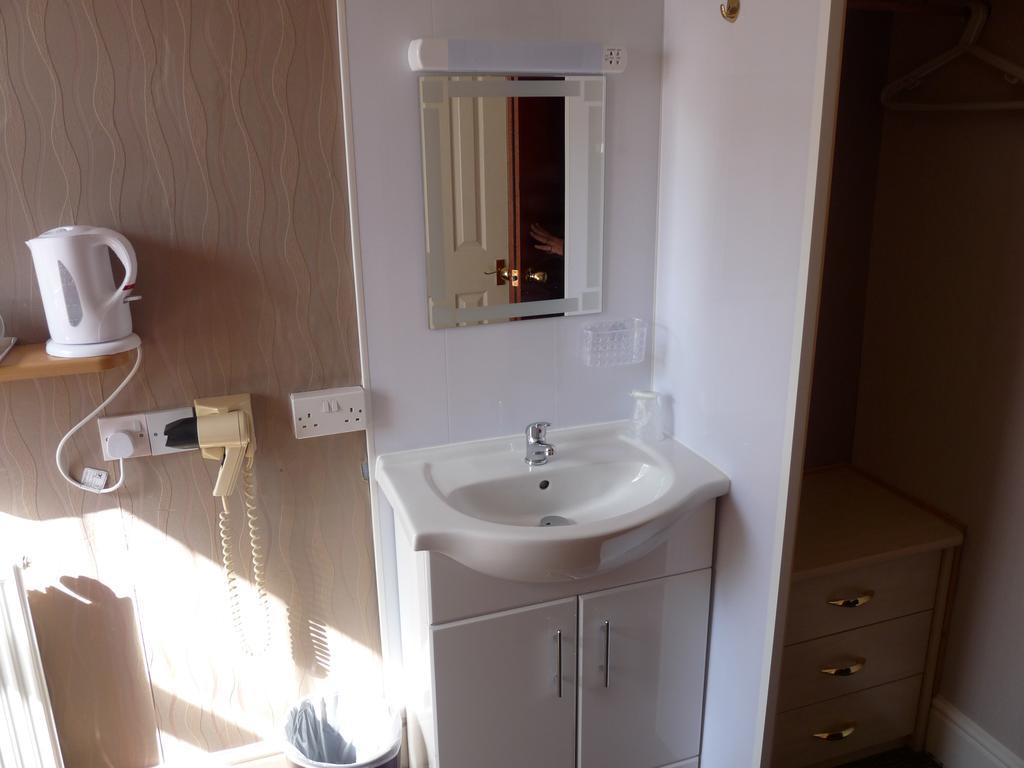 The Cumbrian Hotel Blackpool Ngoại thất bức ảnh